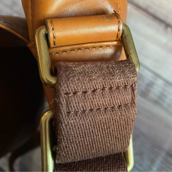 Fossil Leather School Business Messenger Bag - Picture 9 of 11